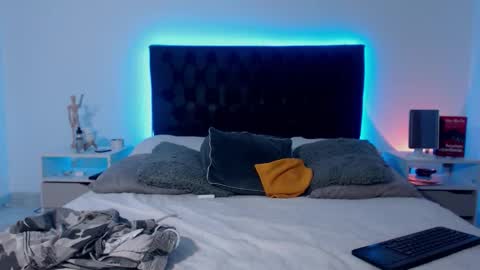 Ray online show from December 2025 12:40:01 AM