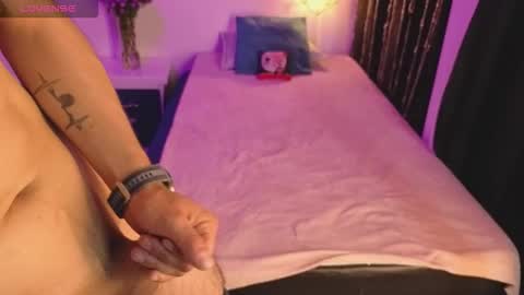 rayan_ortiz online show from November 2025 04:56:01 AM