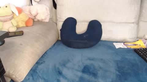 Ray  online show from January 2026 06:43:02 PM