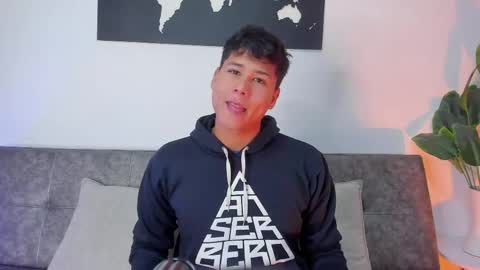 rayden_boy online show from June 2026 12:20:01 PM
