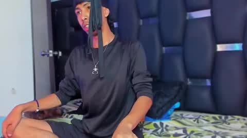 Rayn online show from November 2025 06:29:01 PM