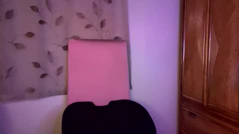 Raye Millian online show from May 2026 04:50:01 AM