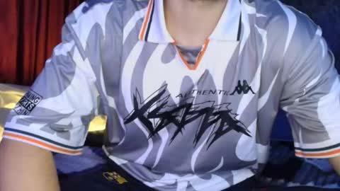 Snapshot of raymartino chatting on February 2026 11:32:02 PM RayMartino online show from February 2026 11:32:02 PM