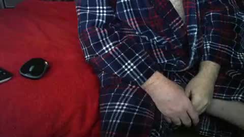 raymondo1964 online show from December 2025 10:52:01 PM