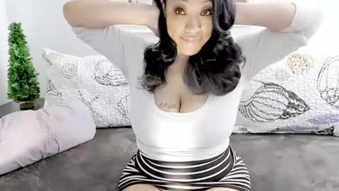 rayne woods online show from June 2026 10:24:01 AM