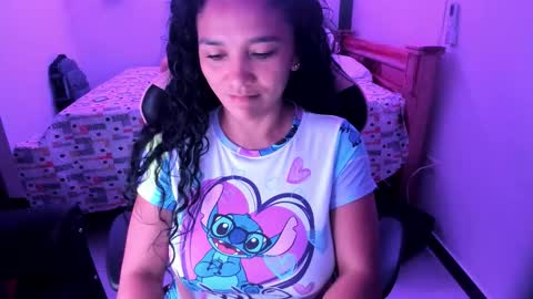 Danna online show from November 2025 03:08:02 AM