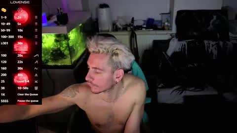 Rayzel online show from April 2026 11:06:01 PM