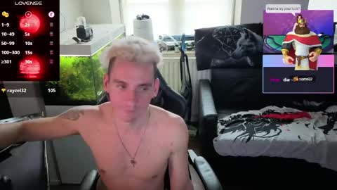 Rayzel White online show from May 2026 04:04:02 PM