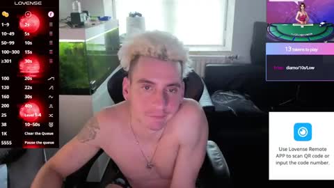 Rayzel White online show from May 2026 05:50:02 PM