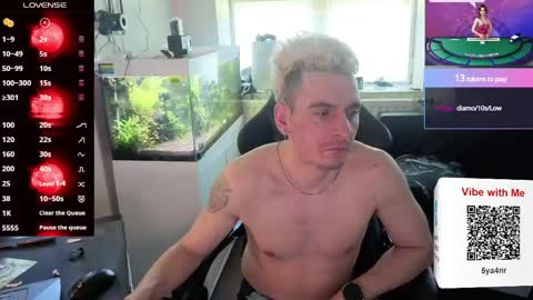 Rayzel White online show from May 2026 12:55:02 PM