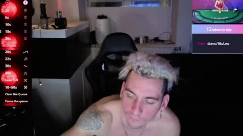 Rayzel White online show from May 2026 01:14:02 AM