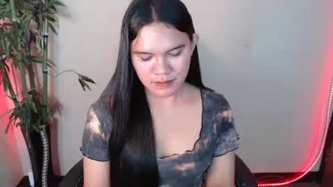 Snapshot of ready2care4youbabe chatting on April 2026 05:11:01 PM Beth online show from April 2026 05:11:01 PM