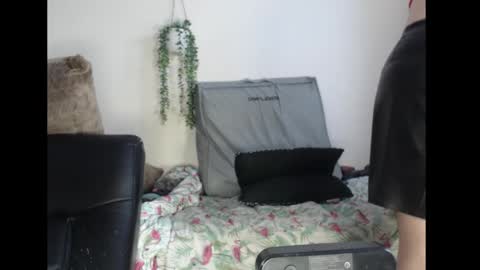 Fannie online show from November 2025 05:28:02 PM