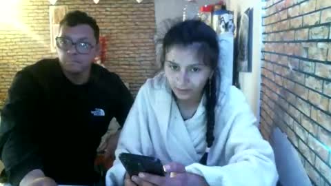Snapshot of real_coupl3 chatting on May 2026 09:25:01 AM real_coupl3 online show from May 2026 09:25:01 AM
