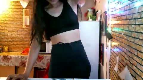 Snapshot of real_coupl3 chatting on May 2026 05:57:02 AM real_coupl3 online show from May 2026 05:57:02 AM