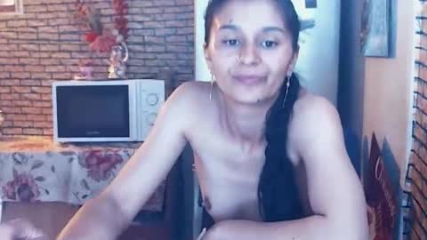 Snapshot of real_coupl3 chatting on May 2026 07:43:01 PM real_coupl3 online show from May 2026 07:43:01 PM