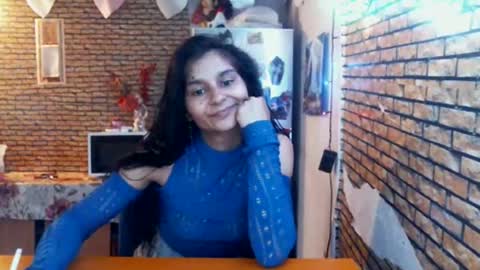 Snapshot of real_coupl3 chatting on May 2026 06:53:01 AM real_coupl3 online show from May 2026 06:53:01 AM