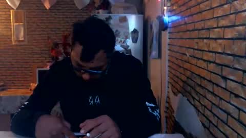 Snapshot of real_coupl3 chatting on May 2026 04:06:01 AM real_coupl3 online show from May 2026 04:06:01 AM