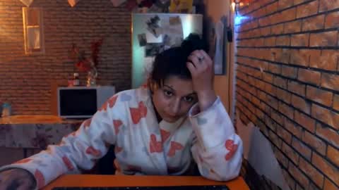 Snapshot of real_coupl3 chatting on May 2026 07:09:02 PM real_coupl3 online show from May 2026 07:09:02 PM