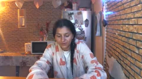 Snapshot of real_coupl3 chatting on May 2026 07:44:02 PM real_coupl3 online show from May 2026 07:44:02 PM