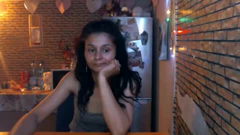 Snapshot of real_coupl3 chatting on June 2026 04:09:01 PM real_coupl3 online show from June 2026 04:09:01 PM