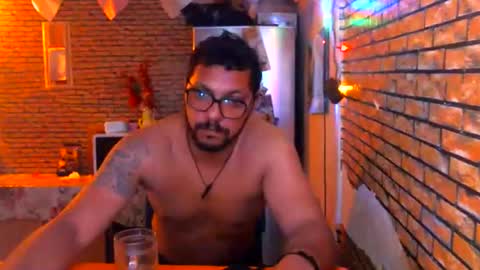 Snapshot of real_coupl3 chatting on June 2026 03:33:01 AM real_coupl3 online show from June 2026 03:33:01 AM