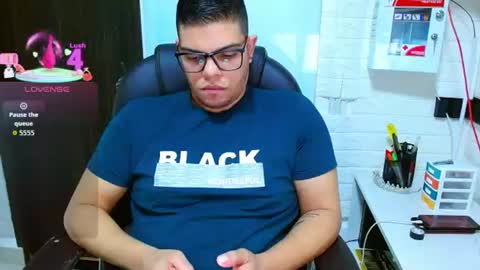 Snapshot of realjoel chatting on June 2026 01:35:02 PM Joel online show from June 2026 01:35:02 PM