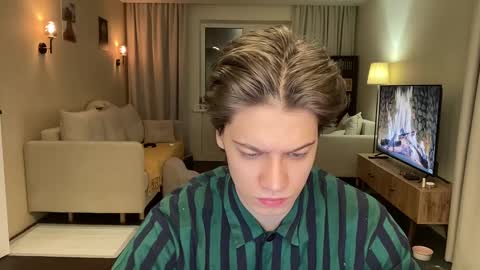 AliceEve online show from February 2025 07:33:01 PM