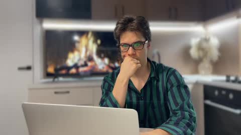 AliceEve online show from February 2025 06:43:02 PM