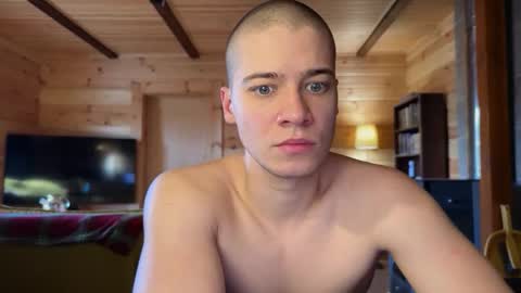 AliceEve online show from March 2026 09:06:02 AM