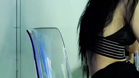 rebbeccaray online show from February 2026 07:00:02 PM