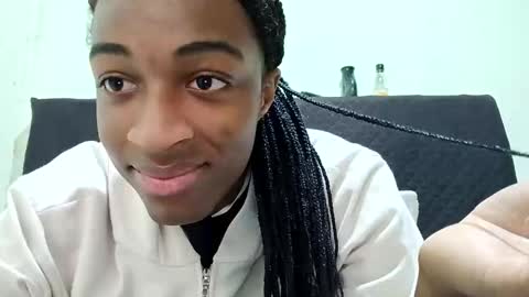 Snapshot of rebecca23278 chatting on May 2026 12:00:01 PM Tu mami Rebecca online show from May 2026 12:00:01 PM