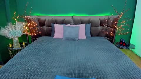 rebecca_diamonds online show from February 2025 09:22:02 AM