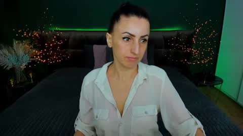 rebecca_diamonds online show from March 2025 06:26:02 AM