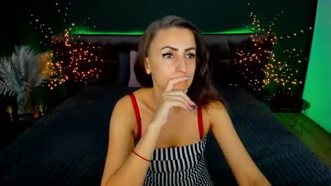 rebecca_diamonds online show from September 2025 05:29:01 AM