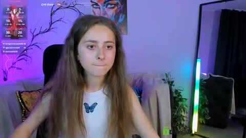 rebecca_smile_ online show from September 2025 07:46:01 AM