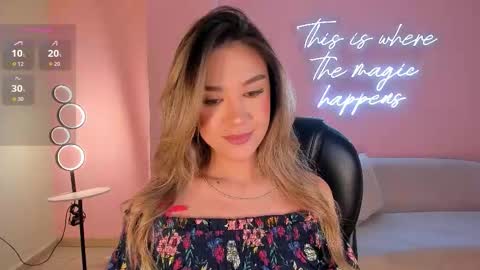 Rebe online show from October 2025 07:25:01 PM