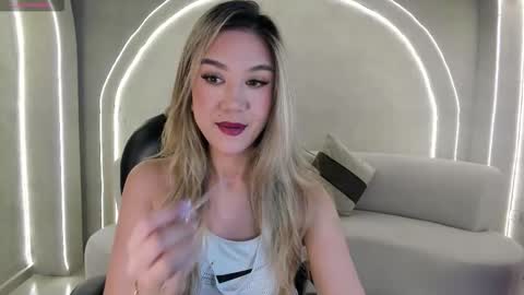 Rebe online show from February 2026 08:20:01 PM