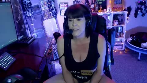 Snapshot of rebeccalovexxx chatting on April 2026 05:40:02 PM Rebecca Love online show from April 2026 05:40:02 PM