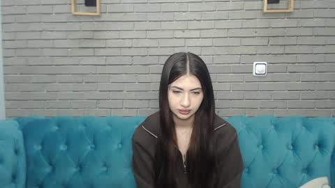 rebeccamosc online show from April 2026 05:27:01 AM