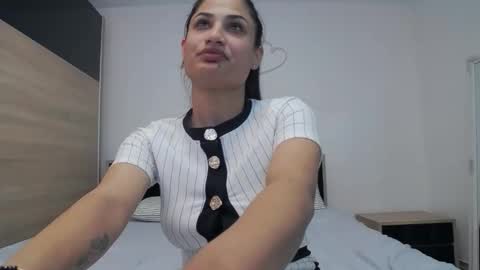rebecka_sweet online show from April 2026 07:31:02 PM