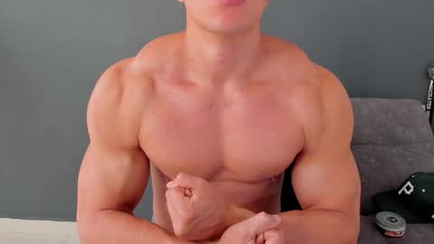 twitter REECET26 instagram RECCETAYLOR online show from October 2025 04:05:02 PM