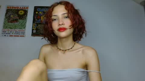 Snapshot of red_chanty chatting on April 2026 12:32:01 AM Lorena online show from April 2026 12:32:01 AM