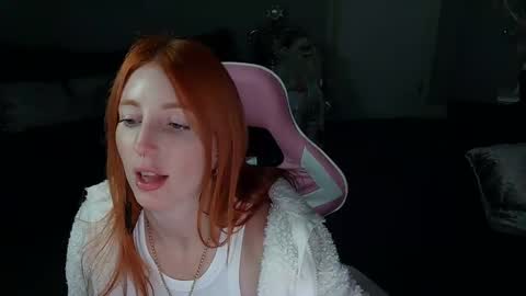 Snapshot of red_firesquirt chatting on December 2024 02:33:01 PM Red - online show from December 2024 02:33:01 PM