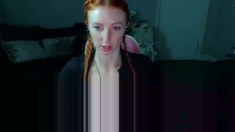 Snapshot of red_firesquirt chatting on December 2024 02:33:02 PM Red - online show from December 2024 02:33:02 PM