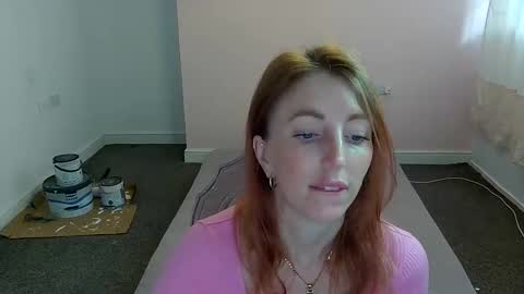 Snapshot of red_firesquirt chatting on June 2026 01:38:02 PM Red - online show from June 2026 01:38:02 PM