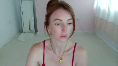 Snapshot of red_firesquirt chatting on June 2026 02:18:02 PM Red - online show from June 2026 02:18:02 PM