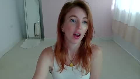 Snapshot of red_firesquirt chatting on June 2026 02:32:01 PM Red - online show from June 2026 02:32:01 PM
