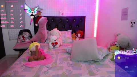 Snapshot of red_girlofficial chatting on December 2024 08:37:01 PM Taliana online show from December 2024 08:37:01 PM