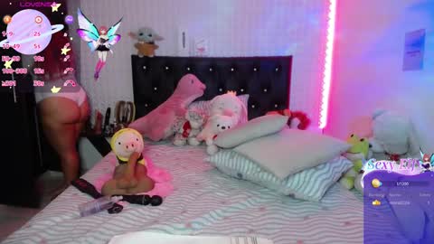 Snapshot of red_girlofficial chatting on February 2025 02:45:02 AM Taliana online show from February 2025 02:45:02 AM